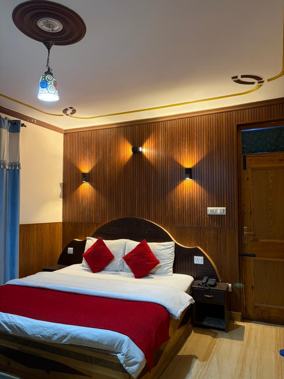 WhatsApp Image 2026-03-26 at 13.18.00